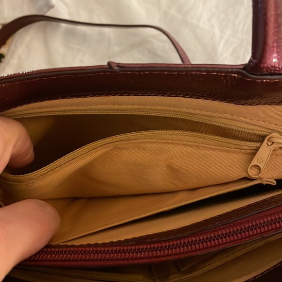 Hobo Maroon Patent Leather three Compartment Satchel/Crossbody - Picture 7 of 13